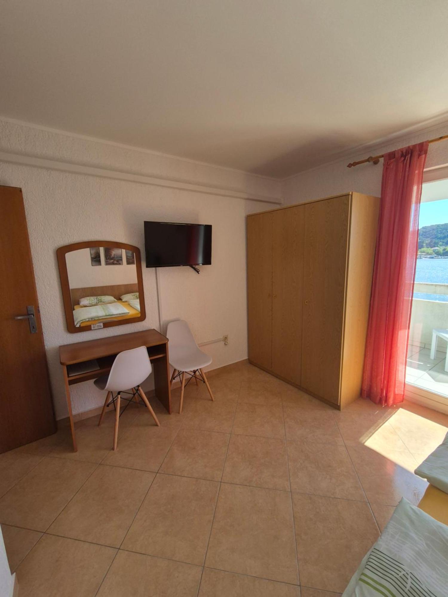 Apartmani Mira Supetarska Draga Esterno foto
