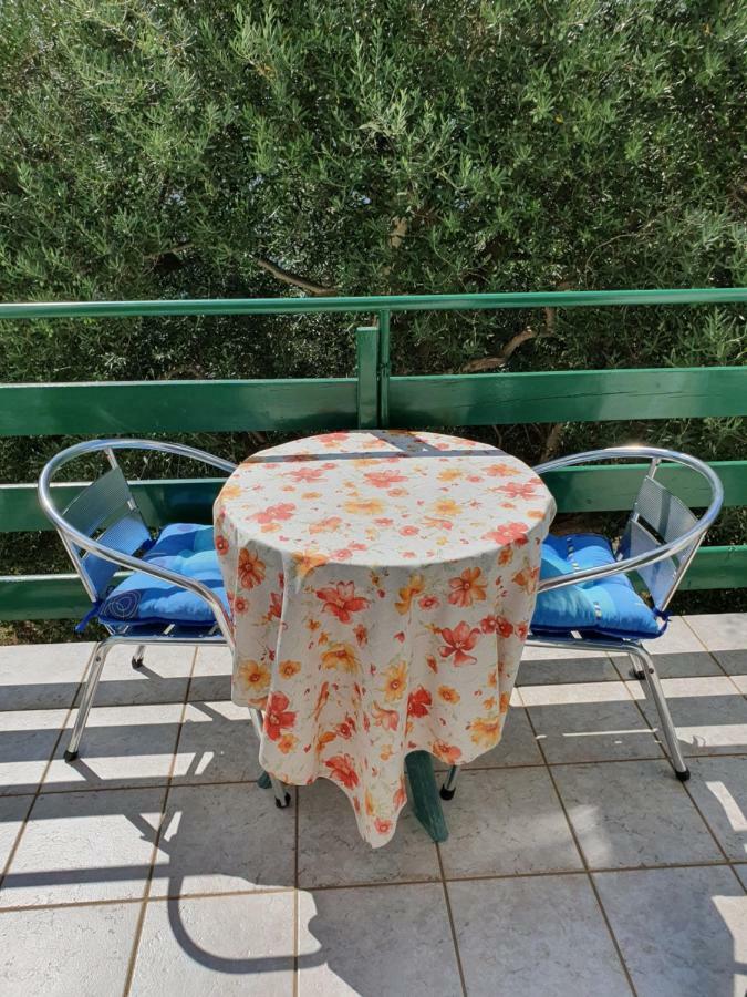 Apartmani Mira Supetarska Draga Esterno foto
